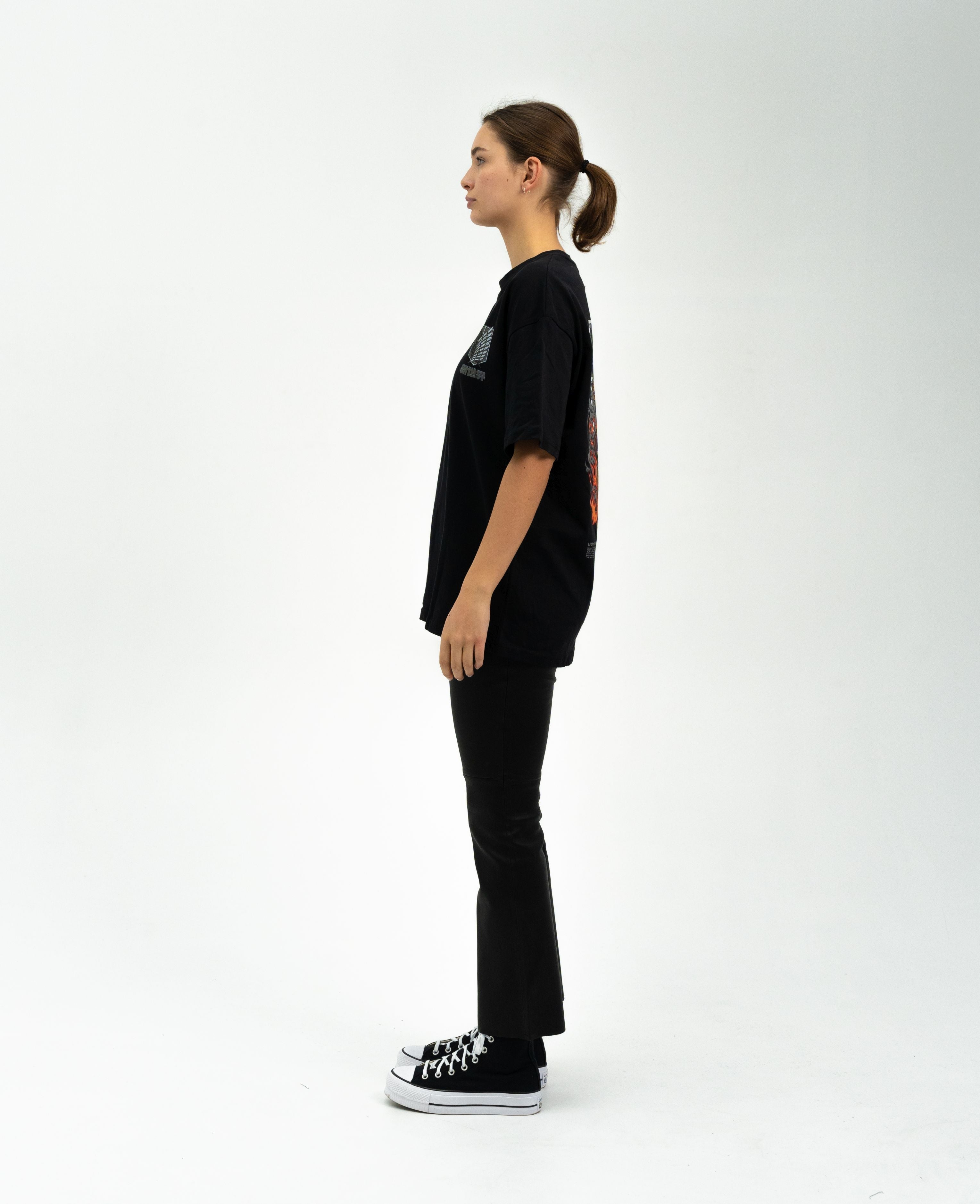 Morukai "Levi X Throne - AOT Oversize T-Shirt