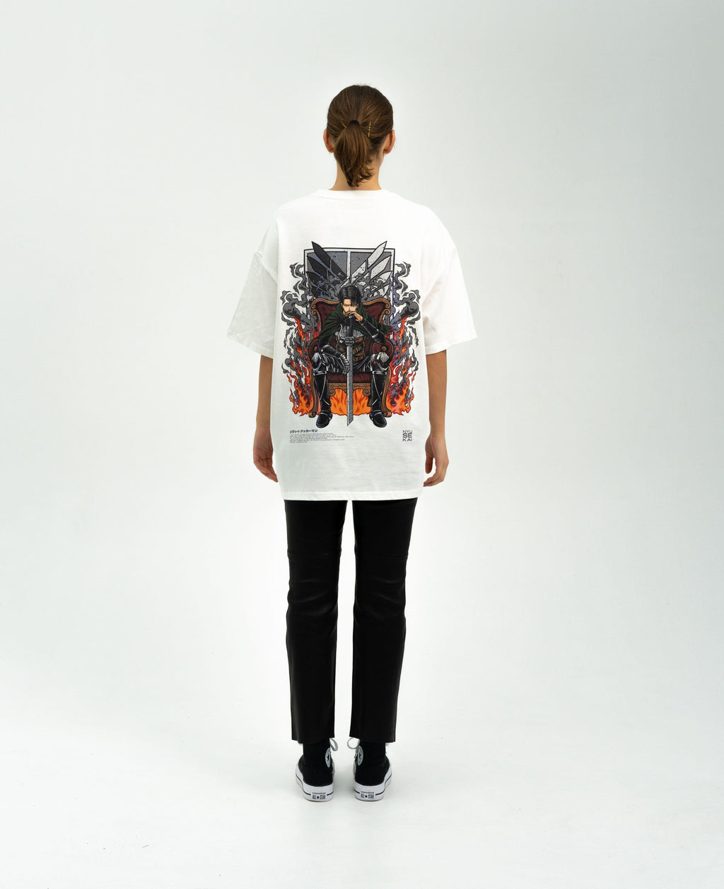 Morukai "Levi X Throne - AOT Oversize T-Shirt
