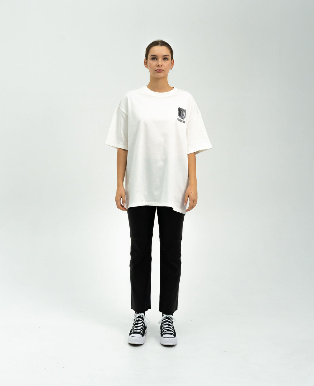 Morukai "Levi X Throne - AOT Oversize T-Shirt