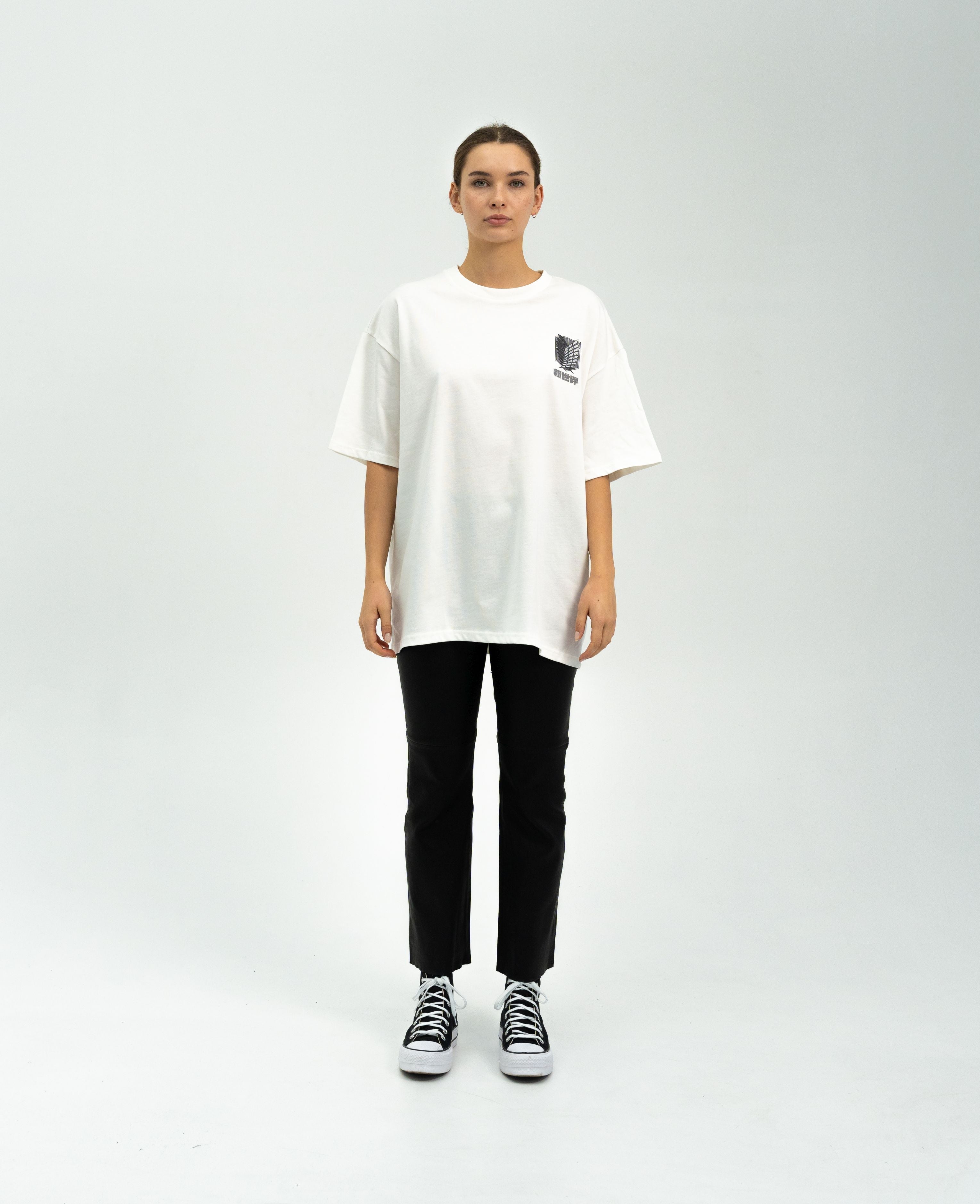 Morukai "Levi X Throne - AOT Oversize T-Shirt